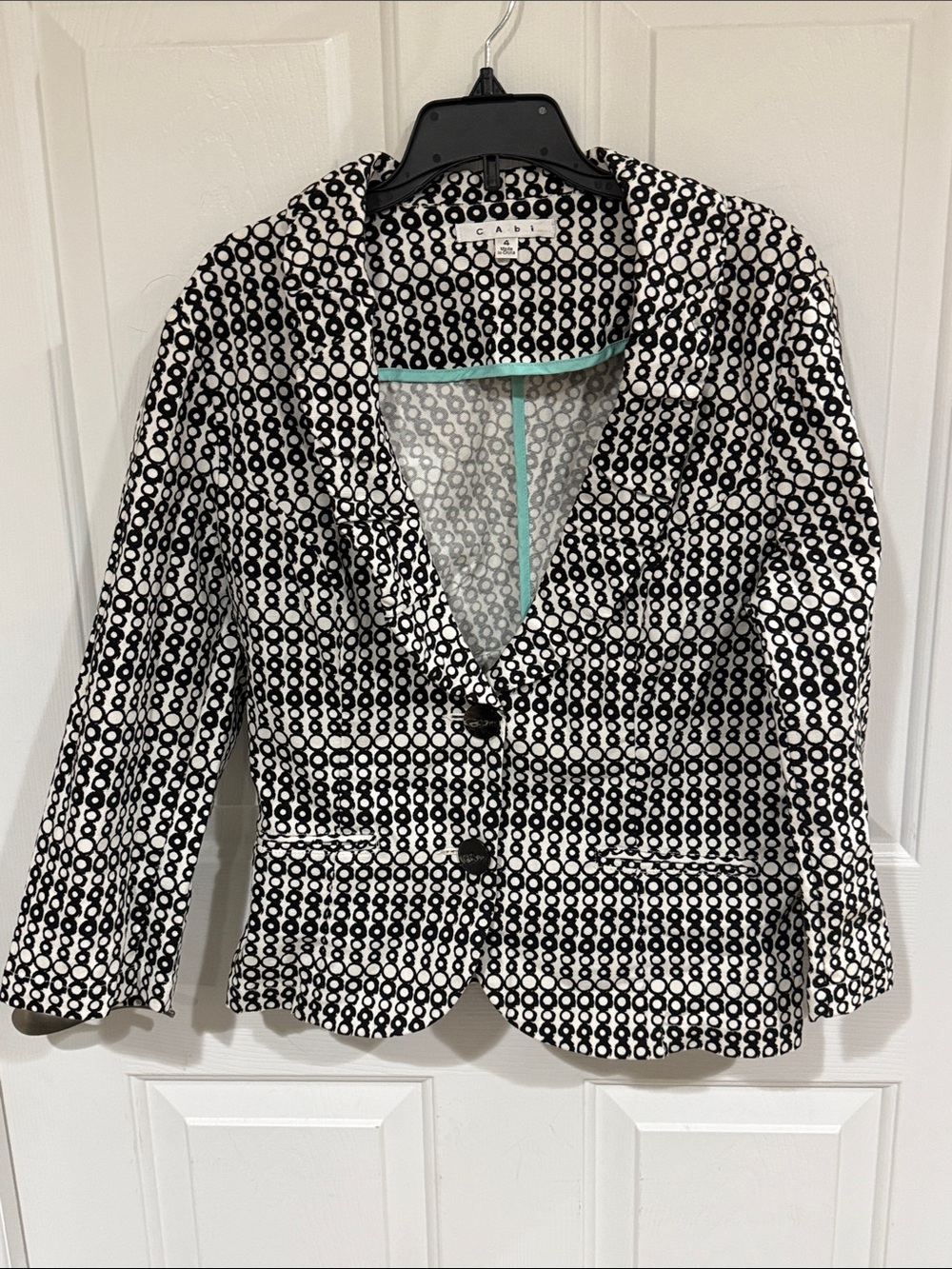 CAbi Black White Sz 4 3/4 Sleeve Blazer Jacket B30